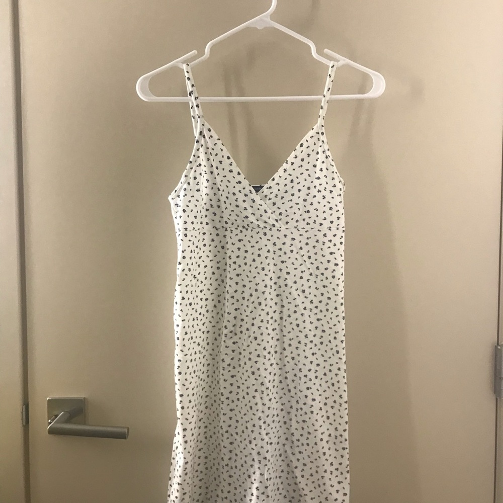 Brandy Melville Amara dress